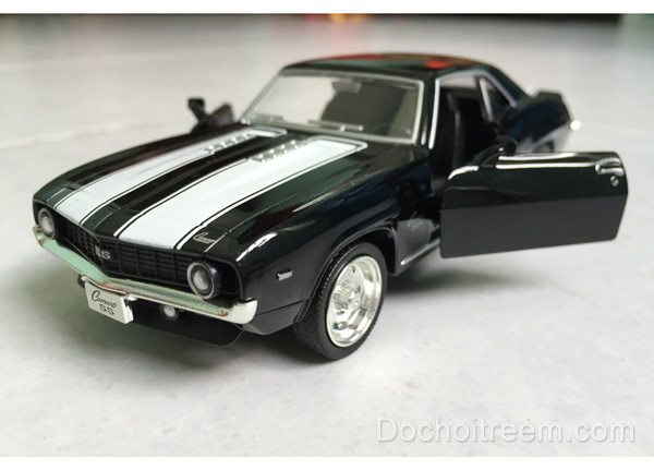 Xe-ChevRolet-Camaro-SS-1969-den-6