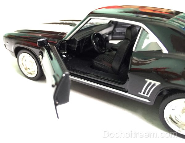 Xe-ChevRolet-Camaro-SS-1969-den-7