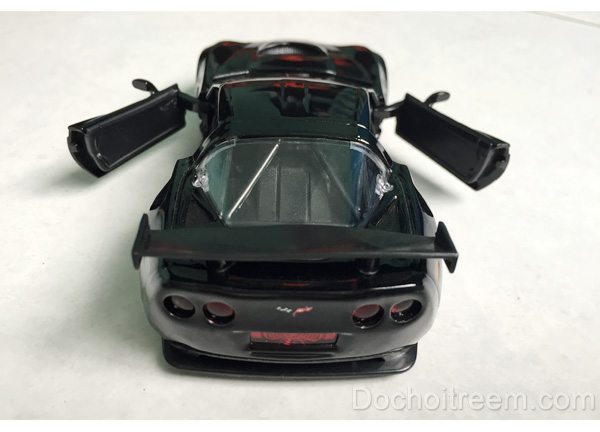 Xe-Chevrolet-Corvette-C6-R-6