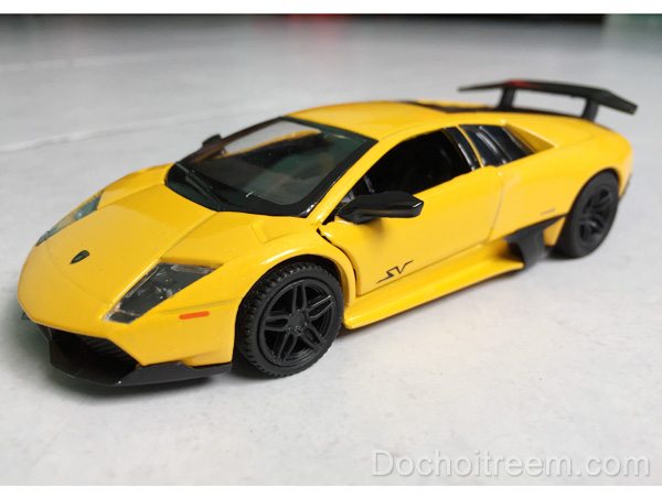 Xe-Lamborghini-Murcielago-LP670-4-SV-(vang)-3