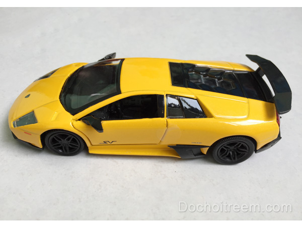 Xe-Lamborghini-Murcielago-LP670-4-SV-(vang)-6