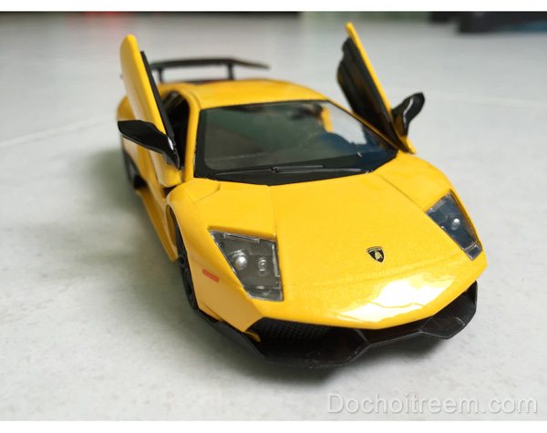 Xe-Lamborghini-Murcielago-LP670-4-SV-(vang)-7