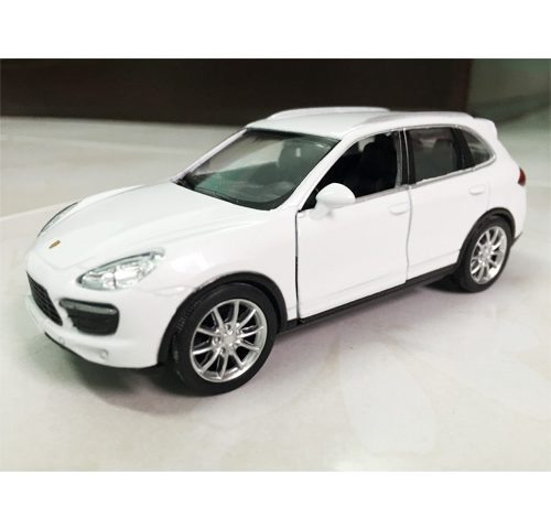 Xe-Porsche-Cayenne-Turbo-1