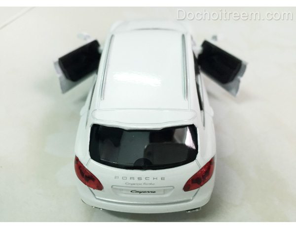 Xe-Porsche-Cayenne-Turbo-6