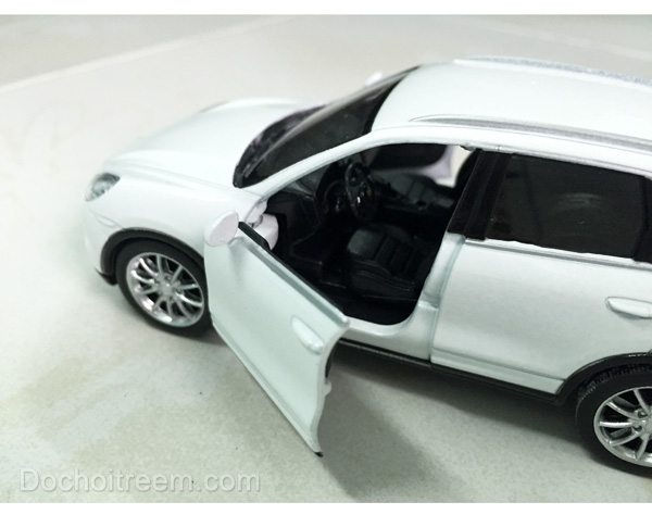 Xe-Porsche-Cayenne-Turbo-7