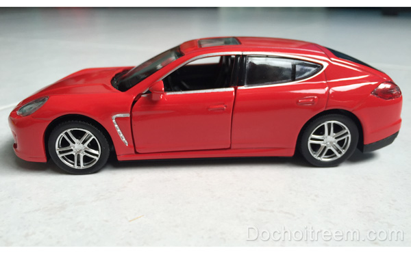 Xe-Porsche-Panamera-Turbo-2