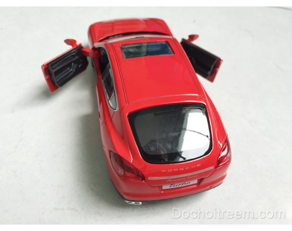 Xe-Porsche-Panamera-Turbo-7