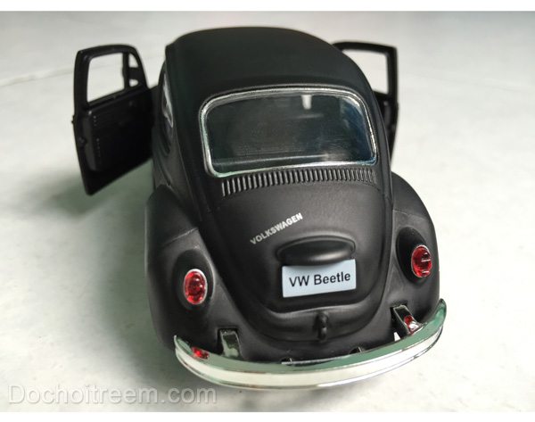 Xe-Volkswagen-Beetle-(den)-7