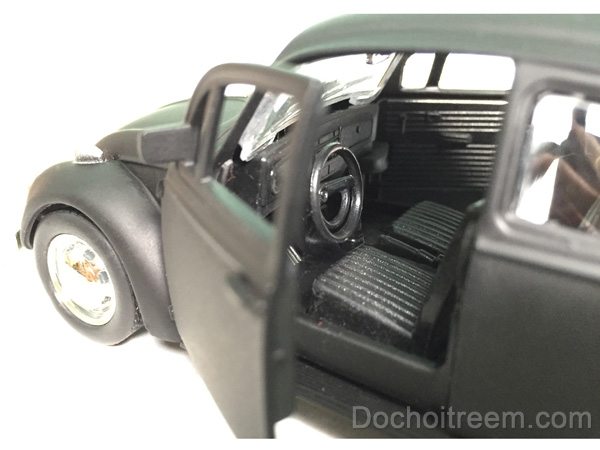 Xe-Volkswagen-Beetle-(den)-8