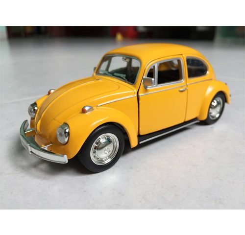 Xe-Volkswagen-Beetle-(vang)-1