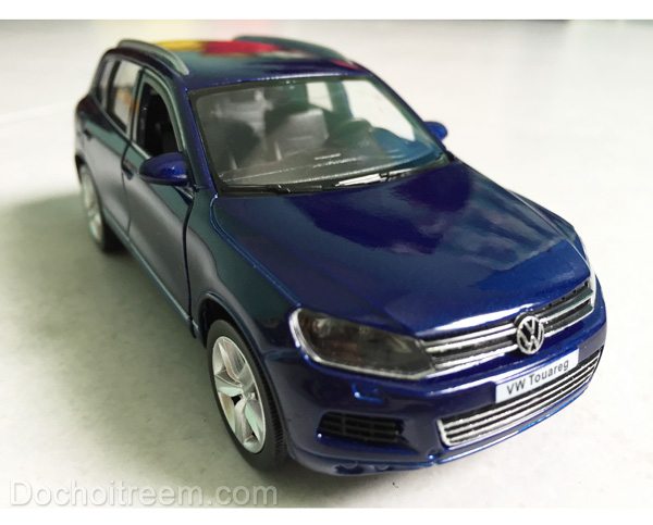 Xe-Volkswagen-Touareg-(xanh)-4