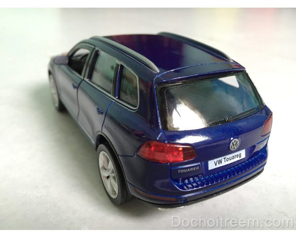 Xe-Volkswagen-Touareg-(xanh)-5