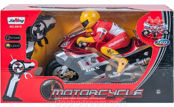 Xe-mo-to-dieu-khien-tu-xa-tay-cam-xoay-8815A-2