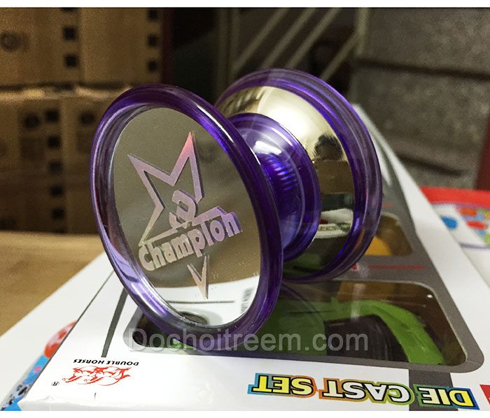 Yoyo-ngoi-sao-champions-201118-2