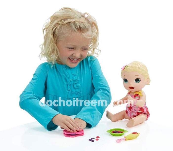 Búp bê Baby Alive - Bé Lily tập ăn dặm C2697