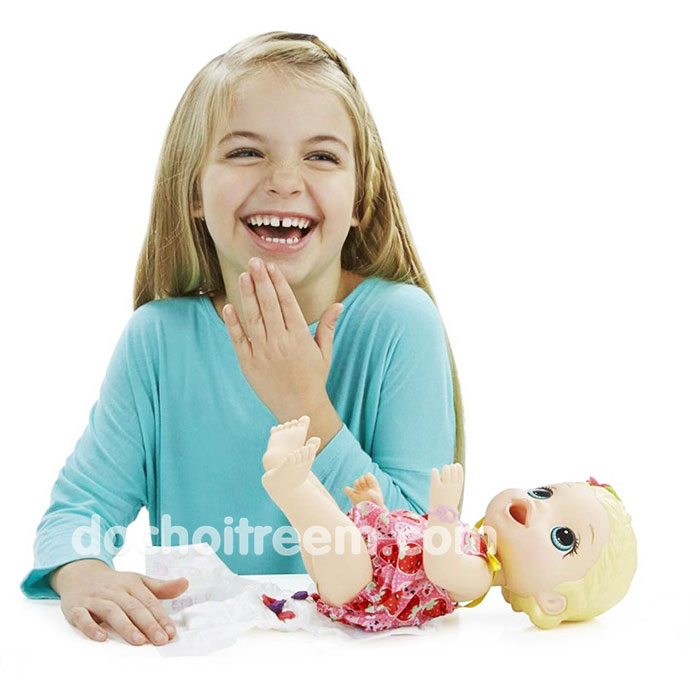 Búp bê Baby Alive - Bé Lily tập ăn dặm C2697