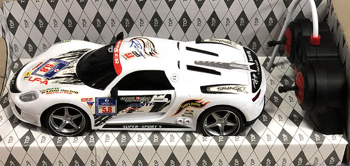 Xe Ferrari màu trắng điều khiển sạc 333-C92