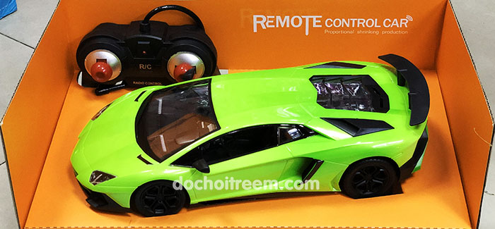 Xe Lamborghini màu xanh lá cây điều khiển 2027-4
