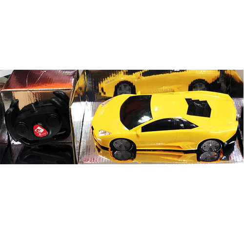 Xe điều khiển vua tốc độ màu vàng LT68-2020-2..