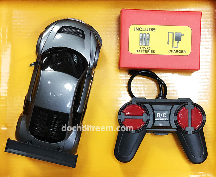Xe-dieu-khien-mau-xam-sac-2030-1234