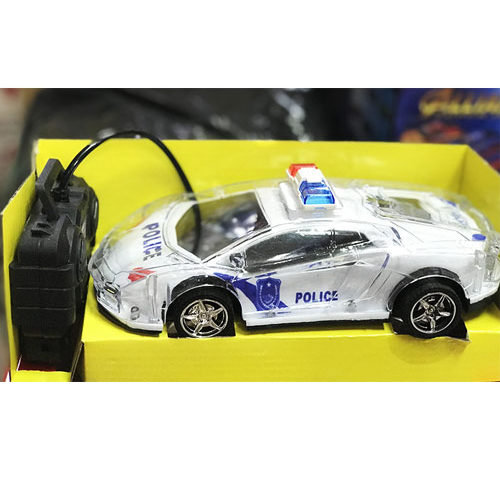 Xe-lamborghini-canh-sat-dieu-khien-khong-sac-032A