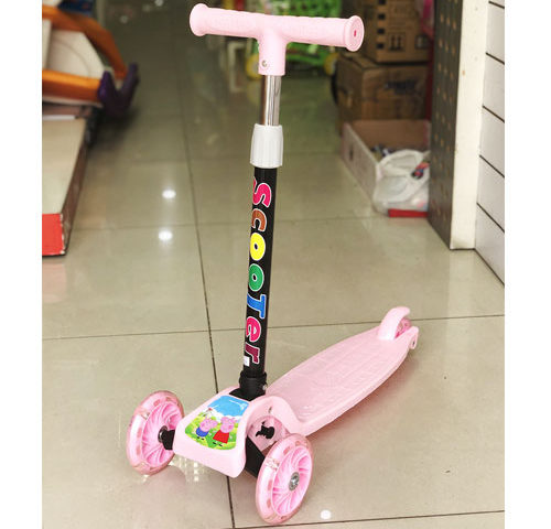 Xe-Scooter-mau-hong-cho-be