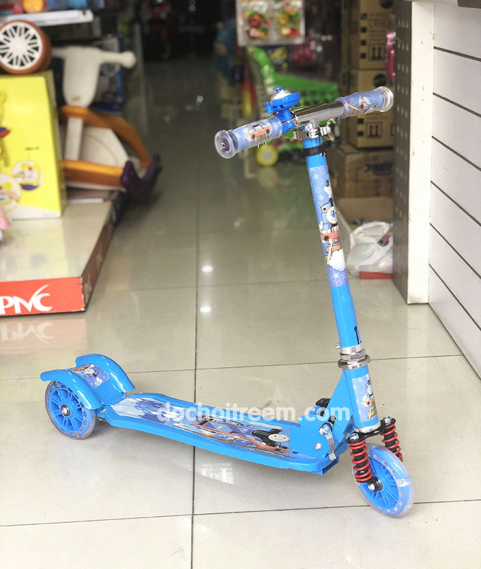 Xe-Scooter-sat-xe-lua-thomas-lon-1