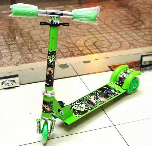 Xe-scooter-sat-ben-ten