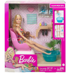 Búp bê Barbie thư giãn ở spa