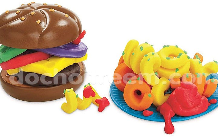 Bộ đồ chơi bột nặn Playdoh bữa ăn Burger E5112
